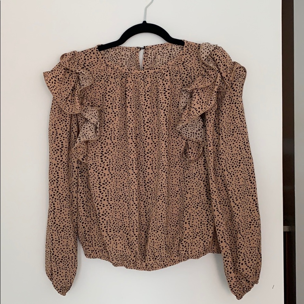 Light long sleeve shirt